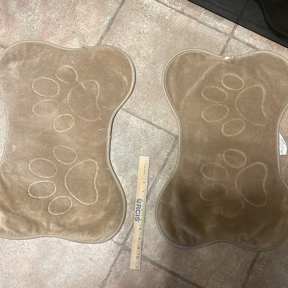 Two home shaped furkid bowl mats - Picture 3 of 6